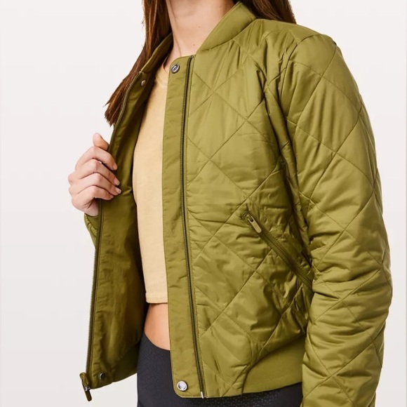lululemon athletica Jackets & Blazers - Lululemon Warm Two Way Reversible Bomber Jacket Size 8 Mossy Green Quilted